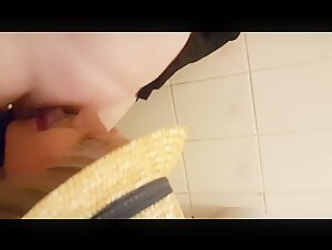 Lesbians real quick in toilet