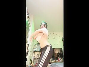 Tokie#Asian Baddie having fun