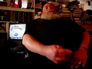 Daddy Bear Jerks Off Solo